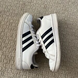 adidas White and Black Low-Top Sneakers Women’s Size 7